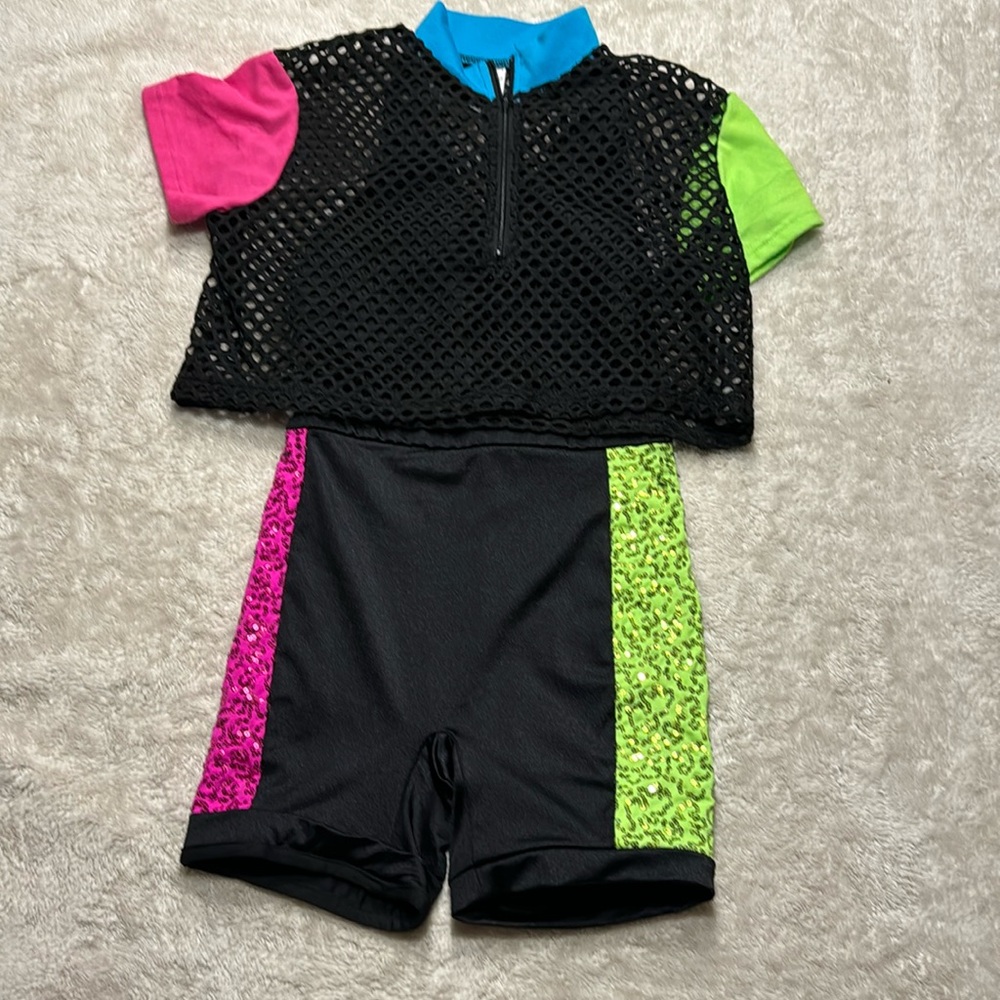 MC, dance costume